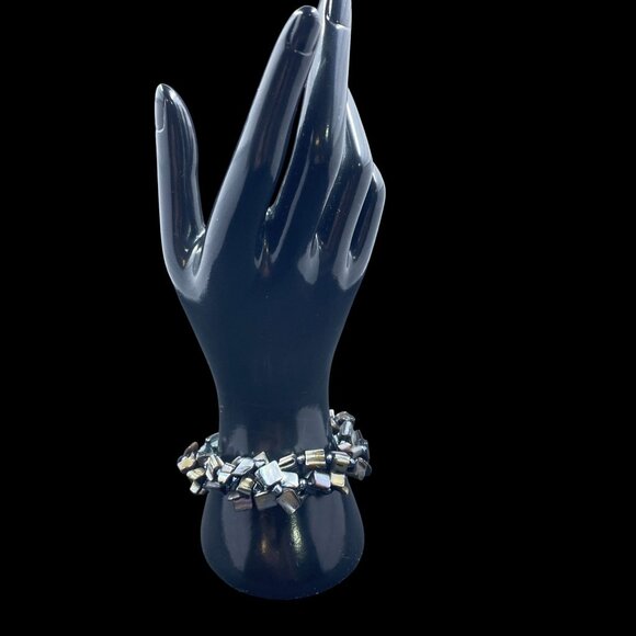 Natural Shell Beaded Bracelet Boho Coastal Iridescent Mother Of Pearl Jewelry - Picture 2 of 9